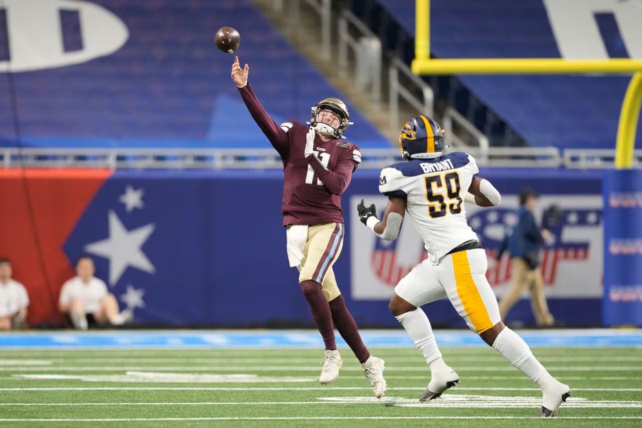 25 Players Sign UFL Contracts, QB's Strong, Bahar and Willis Waived