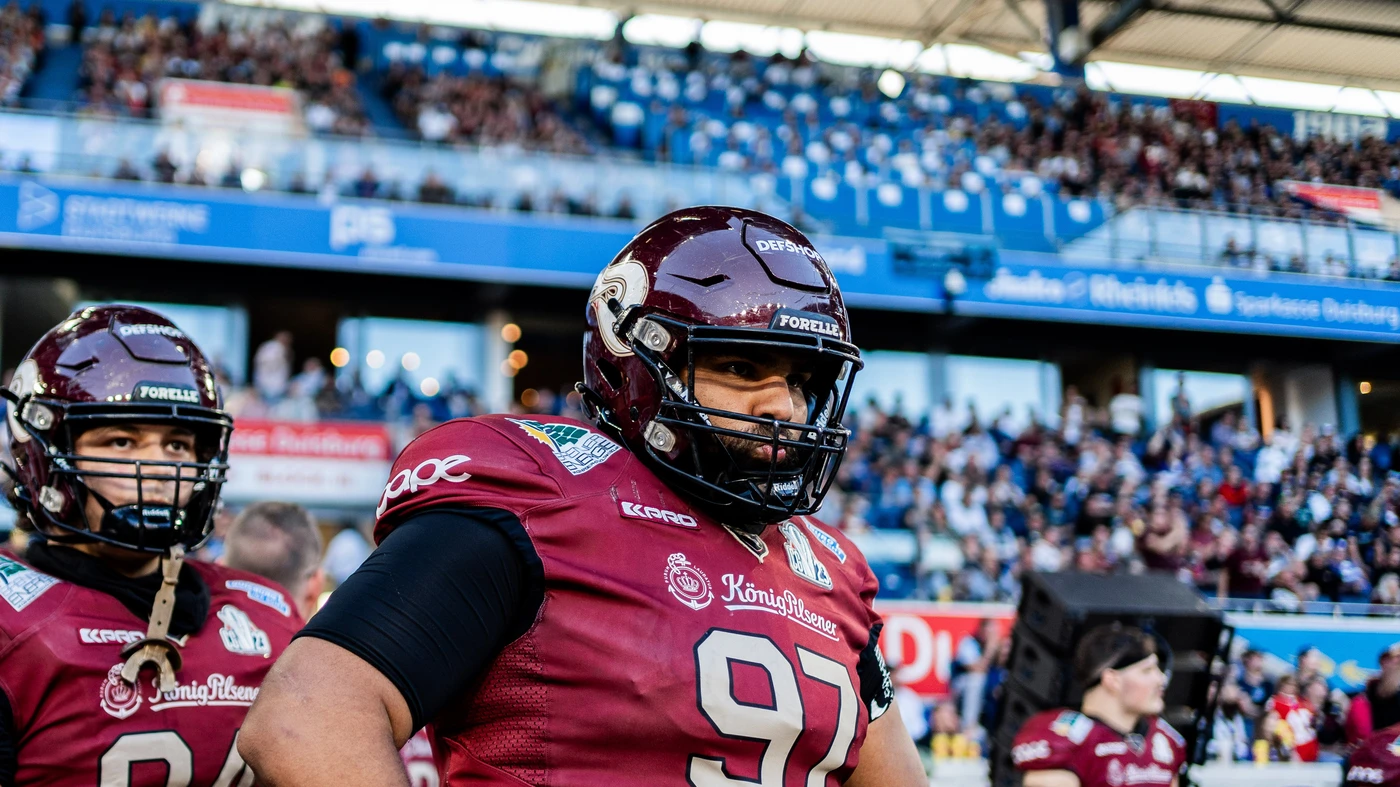 Rhein Fire Strengthens Defense: Defensive Tackle Jason Chikere Returns for 2024 Season