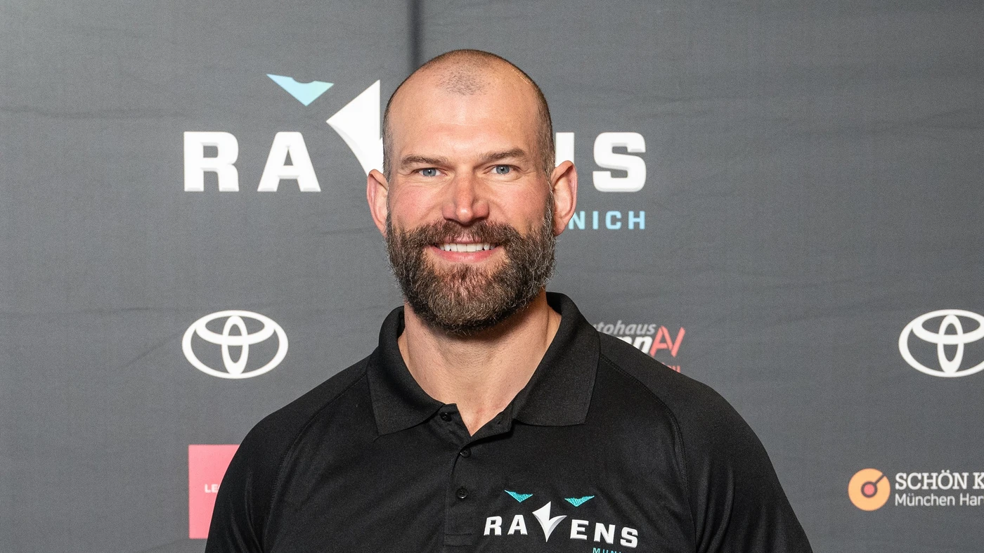 Munich Ravens Clinch NFL Legend Joe Thomas for Coaching and Promotion