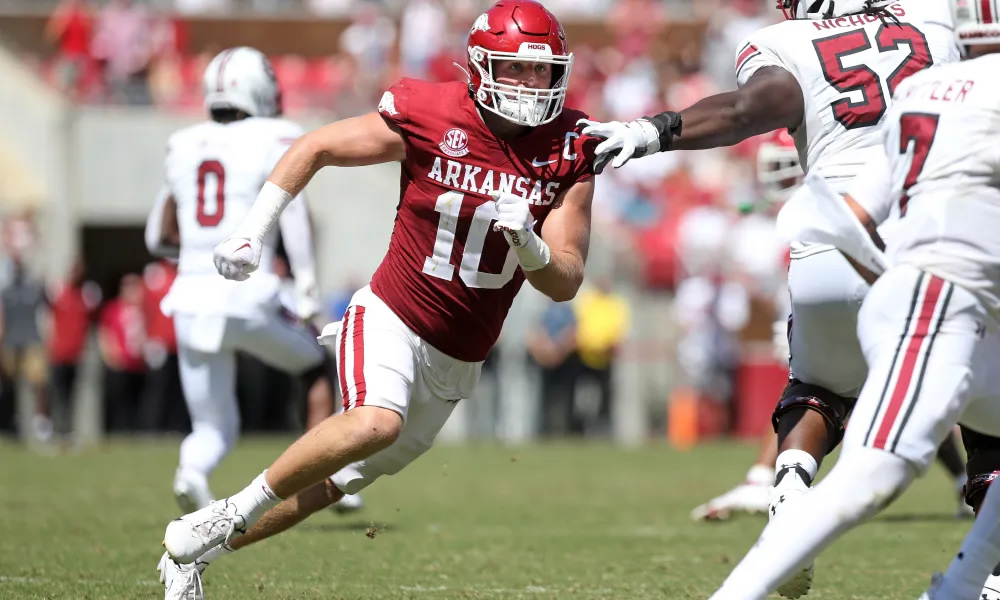 Michigan Panthers Sign LB Bumper Pool, DE Mika Tafua, Place DE Levi Bell on IR