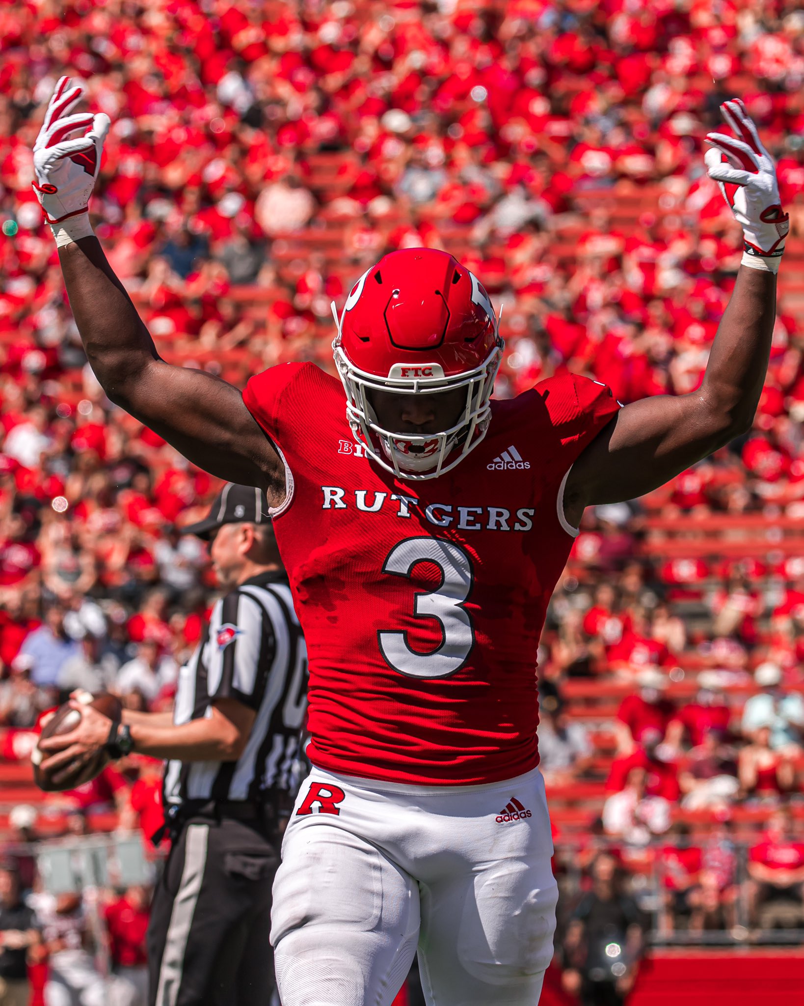 Battlehawks Bring in NFL Veterans Olakunle Fatukasi and Isaiah Mack