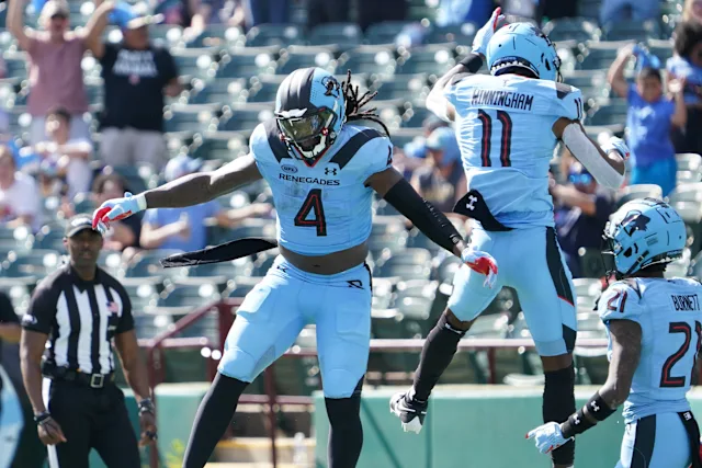 UFL Scores Today: Renegades 33, Brahmas 9 - Ballage Runs Wild as Arlington Dominates