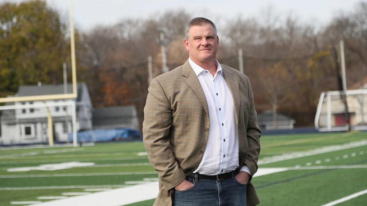 PR: Pete Kendall Named UFL Offensive Line Specialist