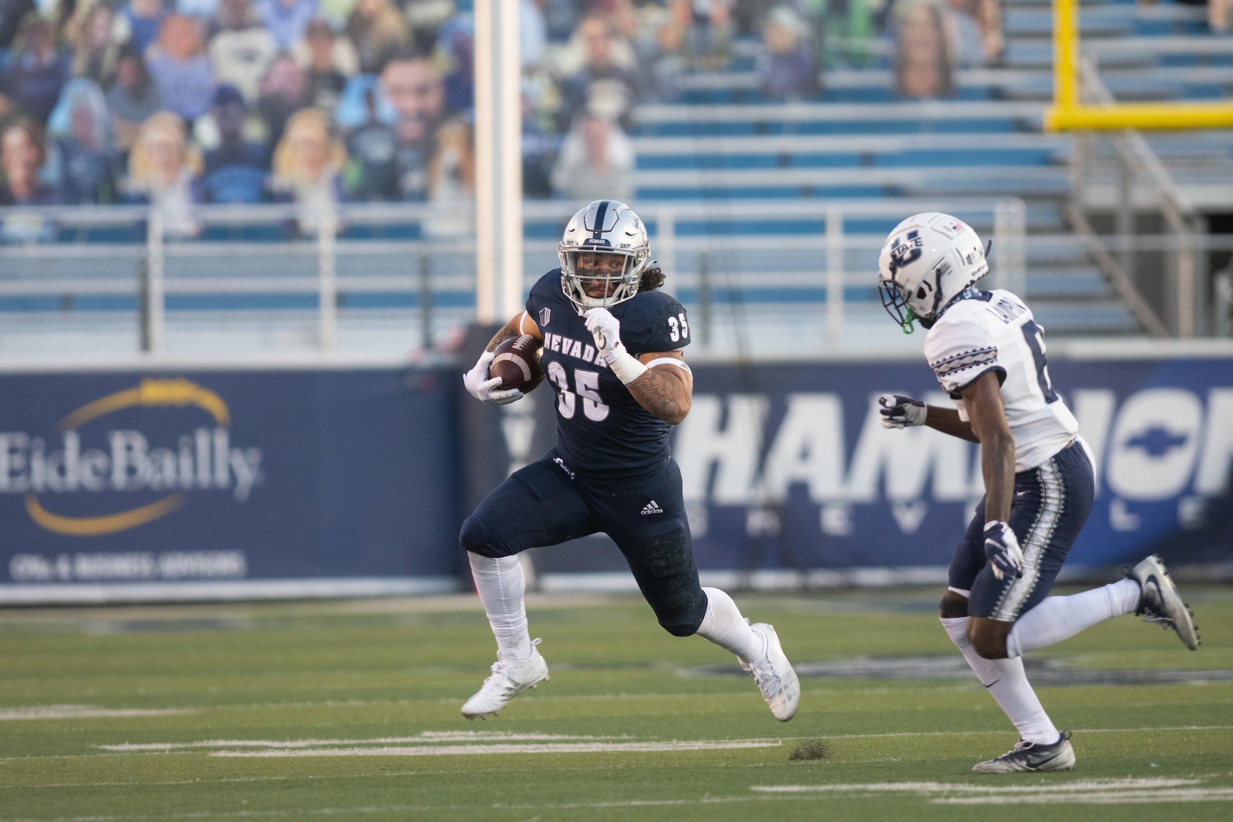Michigan Panthers Sign RB Toa Taua, Wes Hills Out For Season Per Sources