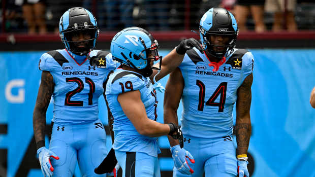 PR: Renegades WR Deontay Burnett Signs With Dallas Cowboys