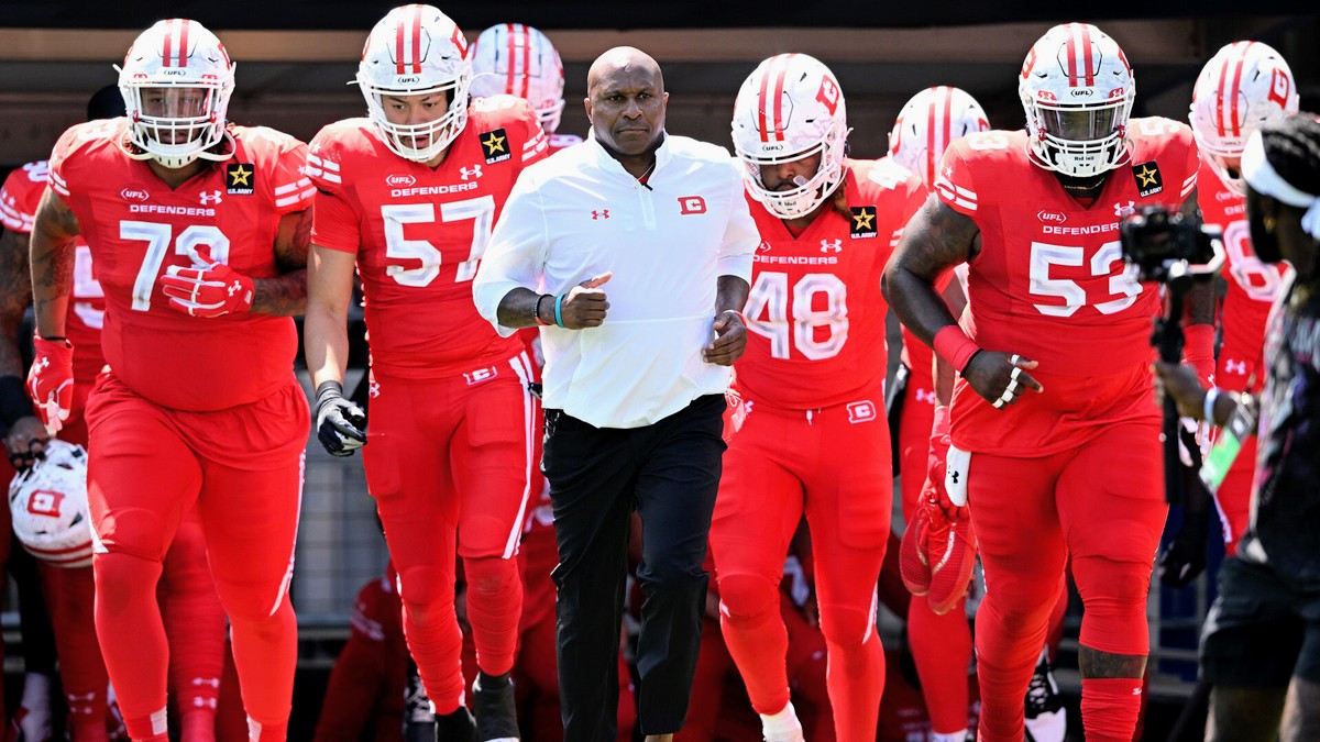 Reggie Barlow Departs D.C. Defenders/UFL For Tennessee State Head Coaching Job