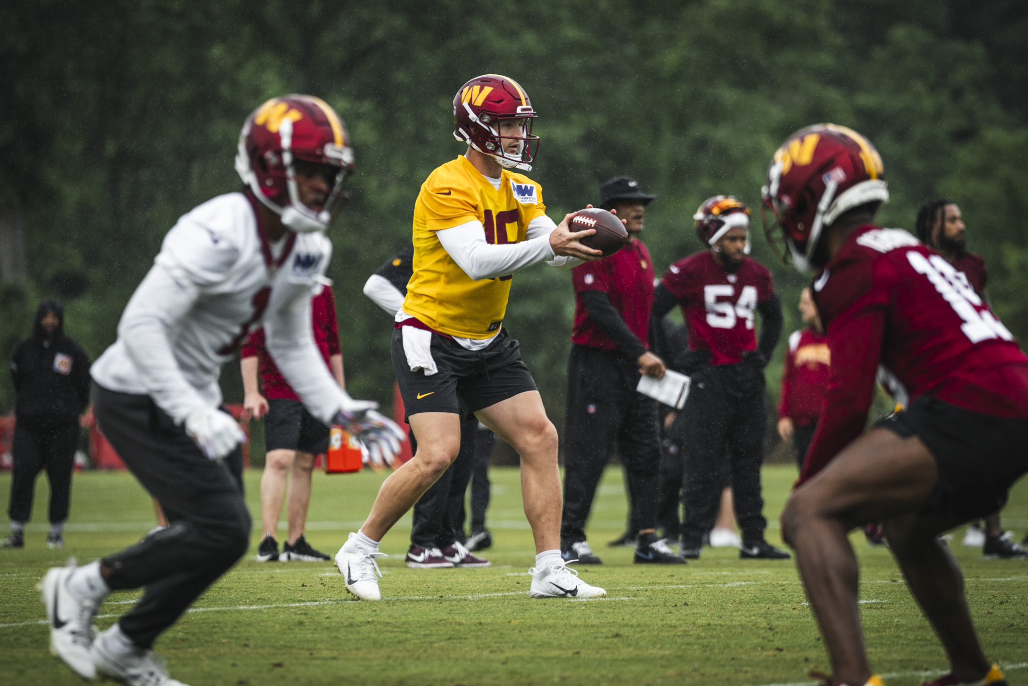 The Battlehawks will Rally Around Max Duggan, but a Veteran QB is Needed