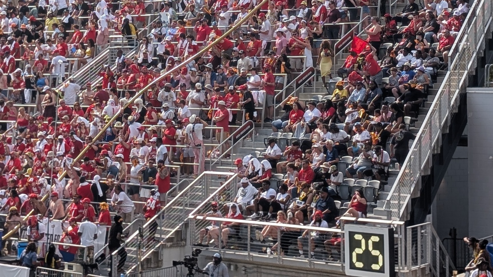 UFL United Bowl Attendance: Sellout Crowd of 19,023 Watches Louisville Win Championship at Audi Field