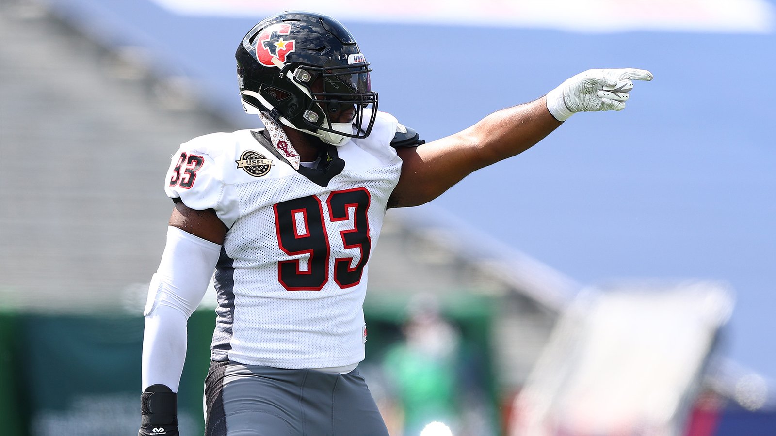 Spring Football Standout Chris Odom officially announces retirement